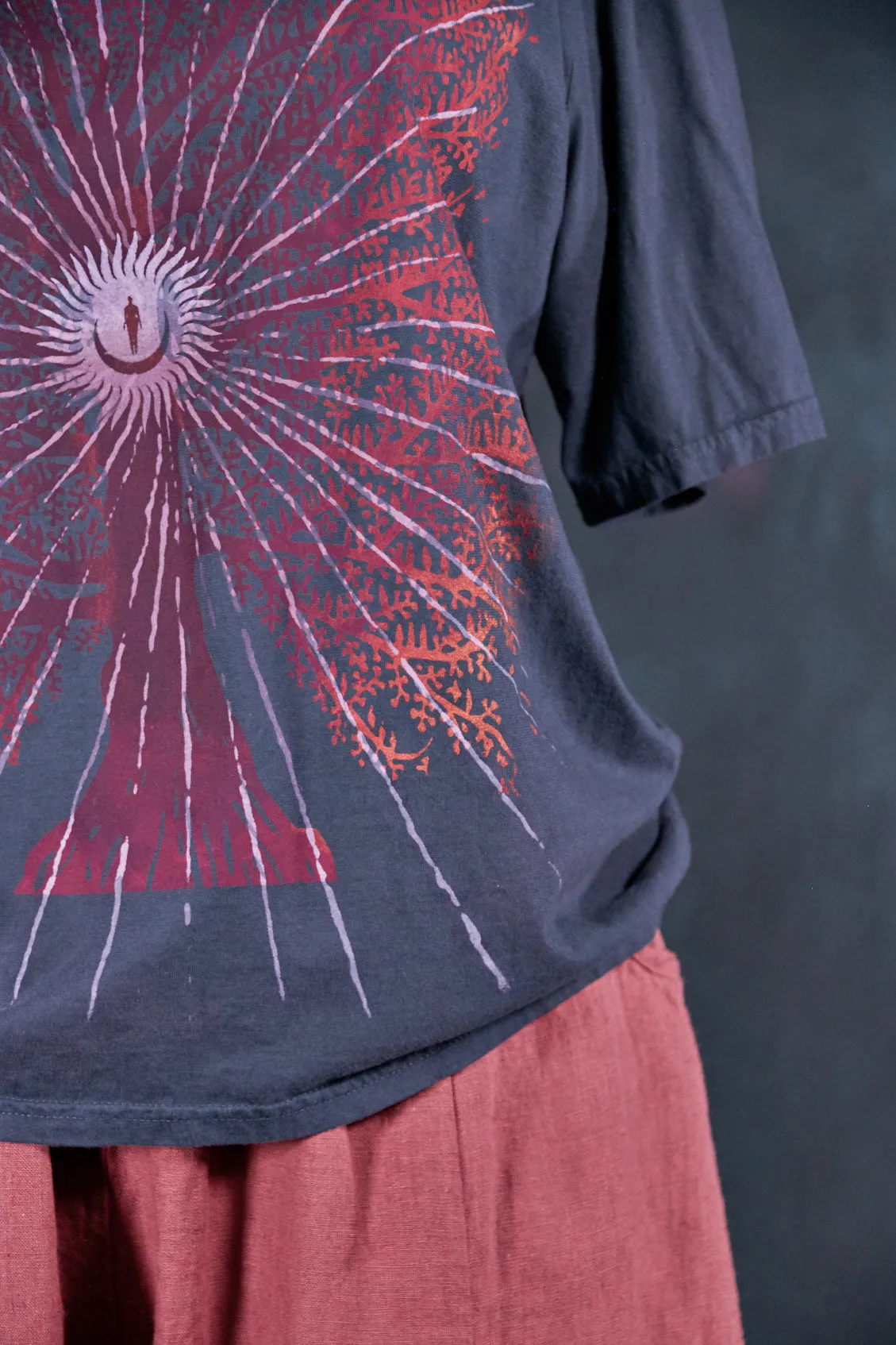 1171-Fiona Tee Charcoal Navy-Cosmic Tree