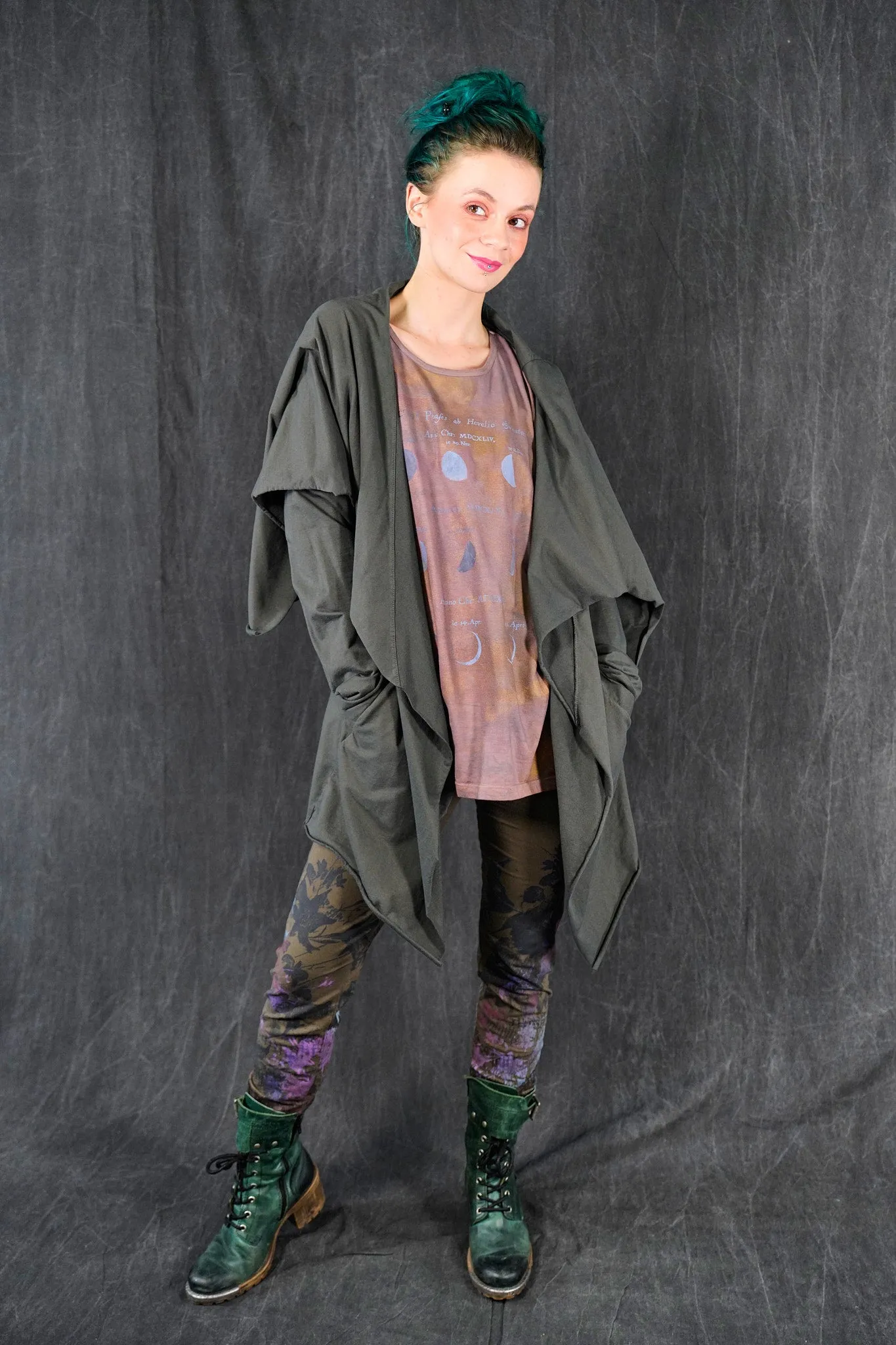 1171HD Fiona Tee Mocha Moon Phase