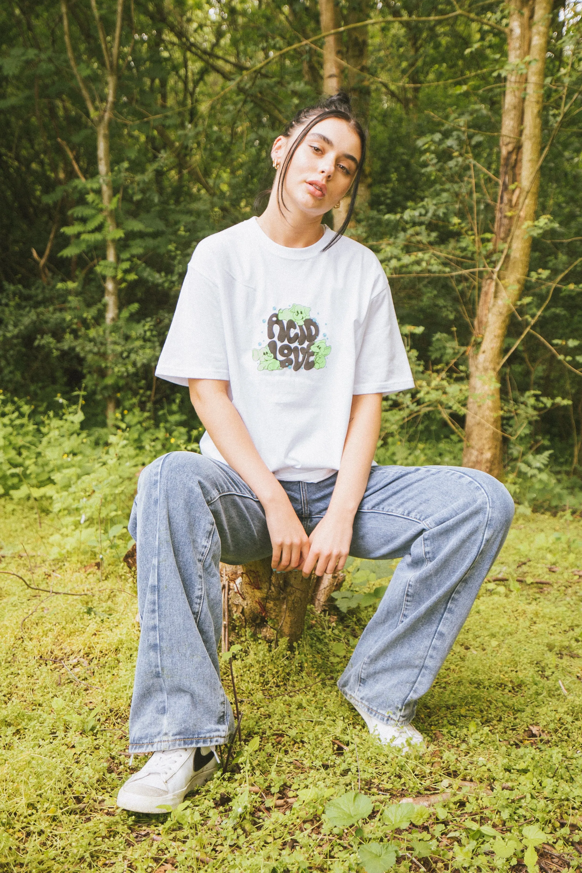 ACID LOVE 0.06 'Fantasy' Tee - White
