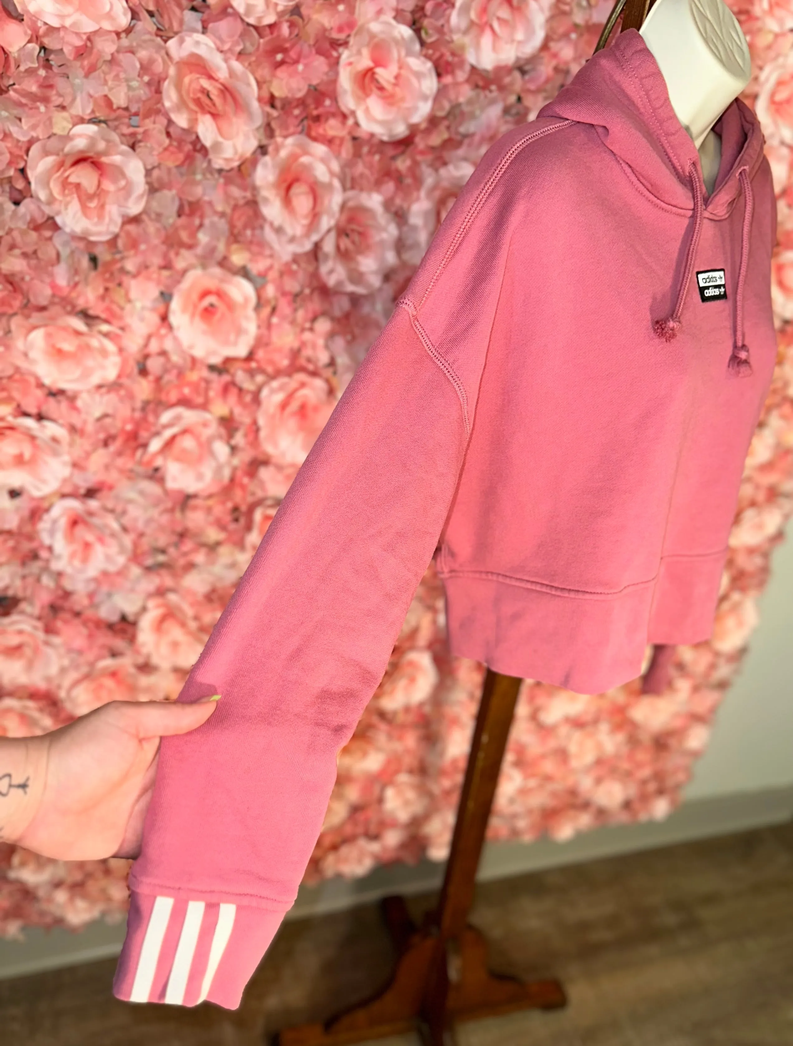 adidas (Large) Pink Cropped Hoodie