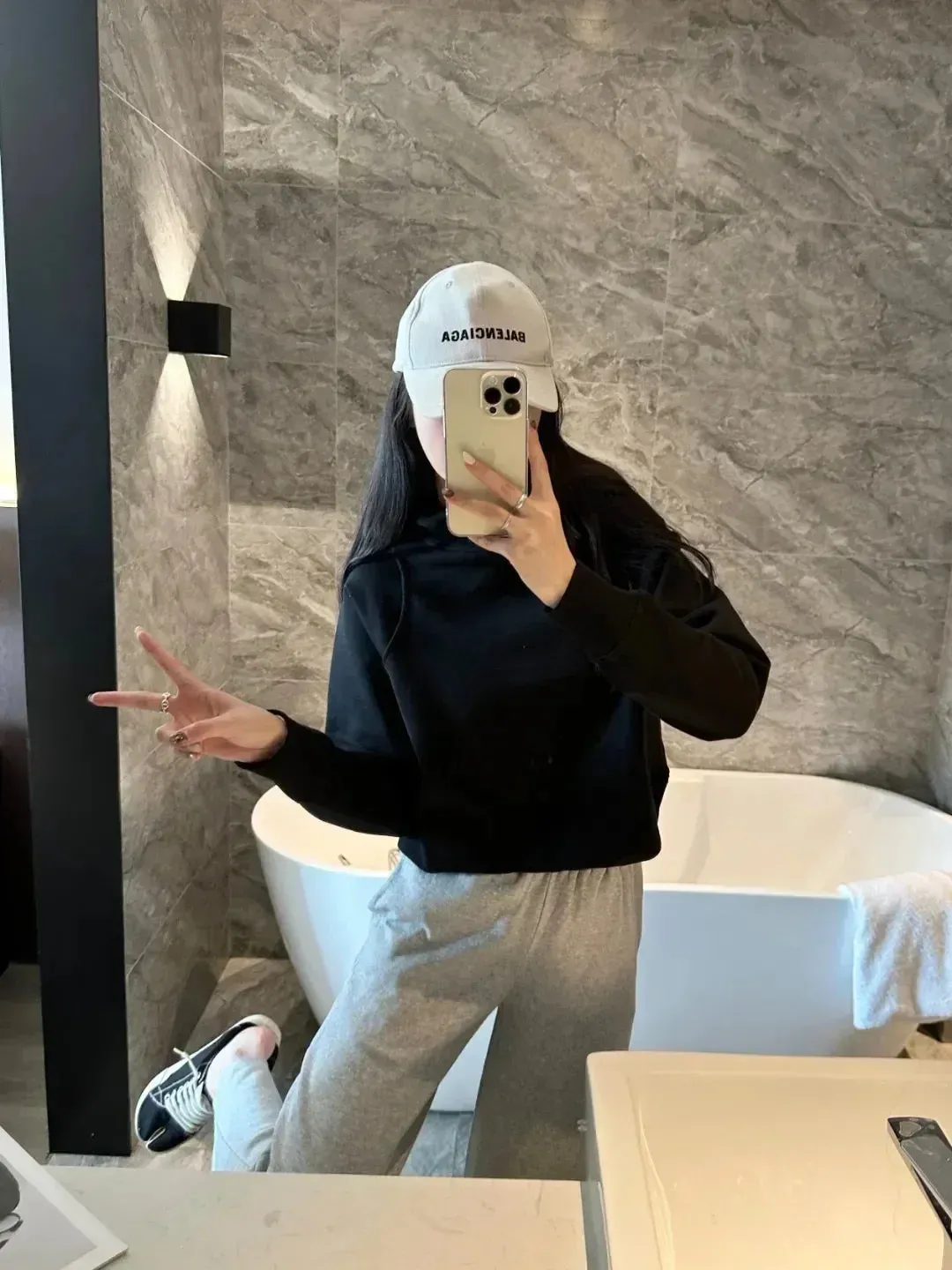 Autumn Spring Hooded Gym Wear Workout Long Sleeve Crop Tops Women Cotton Feel Hoodies Sport Fitness Running Pullover Sweatshirts