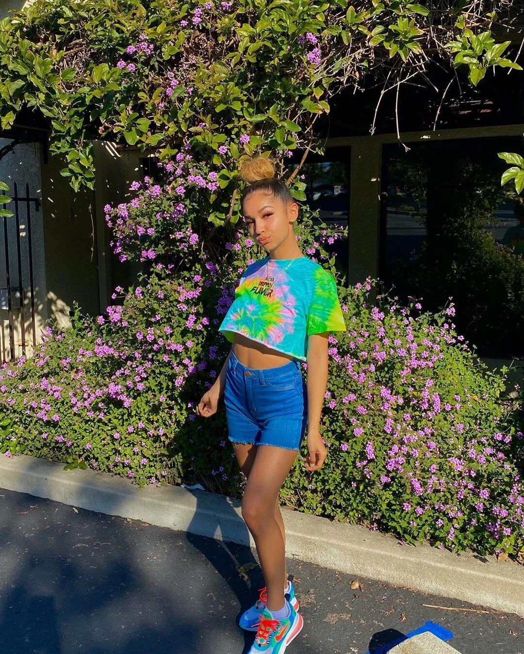 Black Drippin Flavor | Minty Yellow Tee