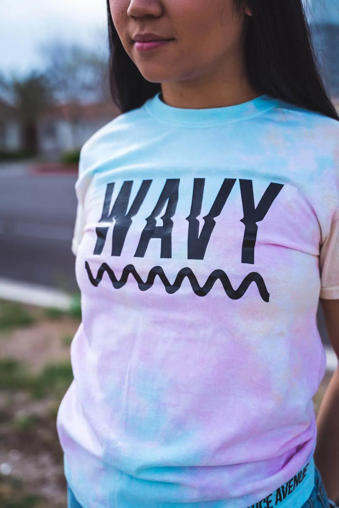 Black Wavy | Jelly Lavender Sky Tee