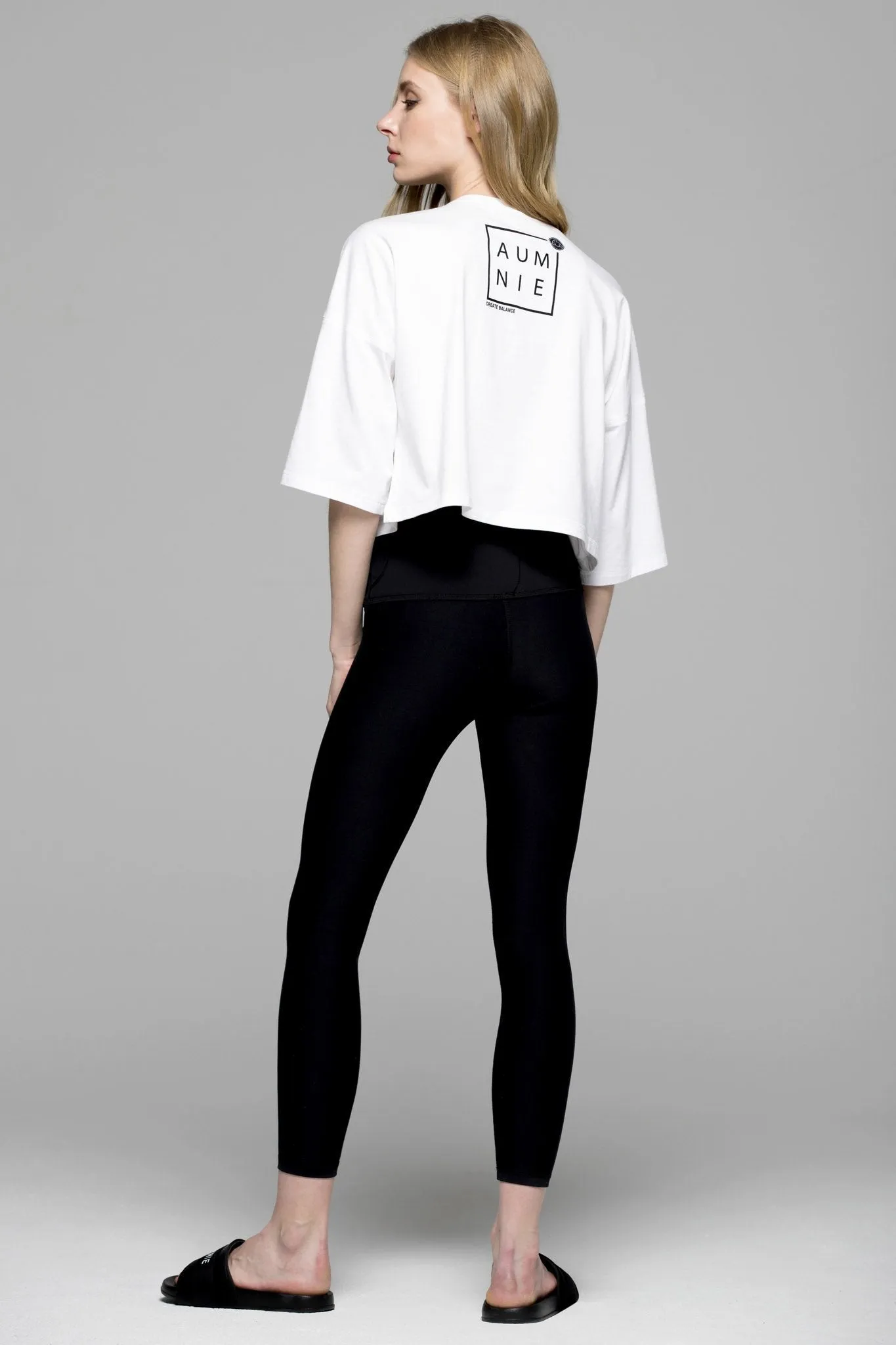 BOX LOGO OVERSIZED CROPPED TEE