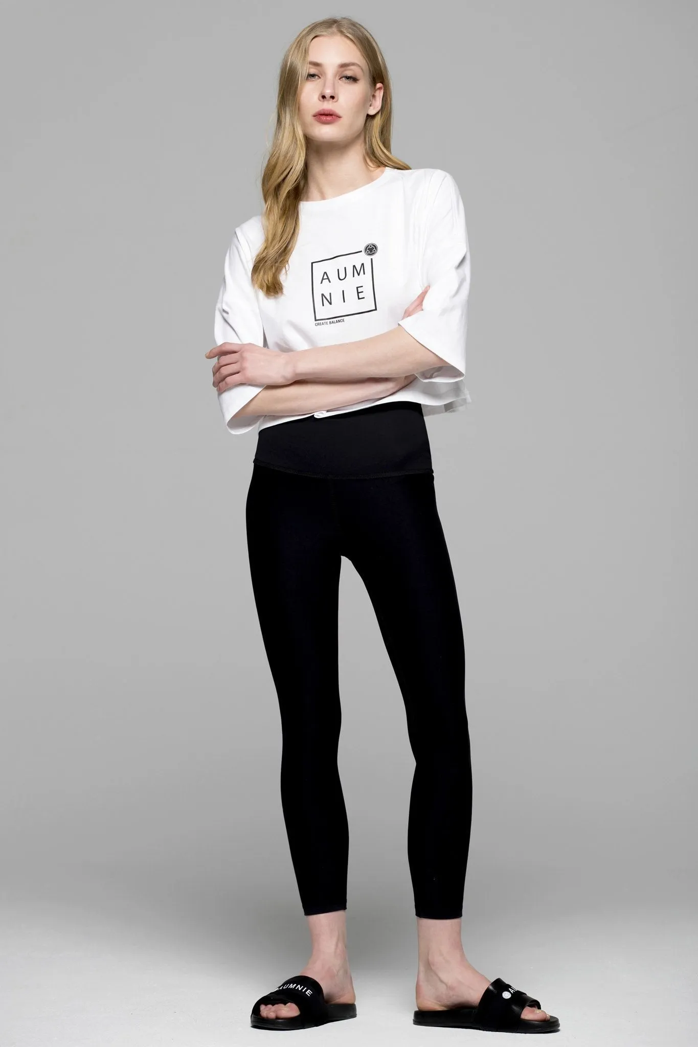 BOX LOGO OVERSIZED CROPPED TEE