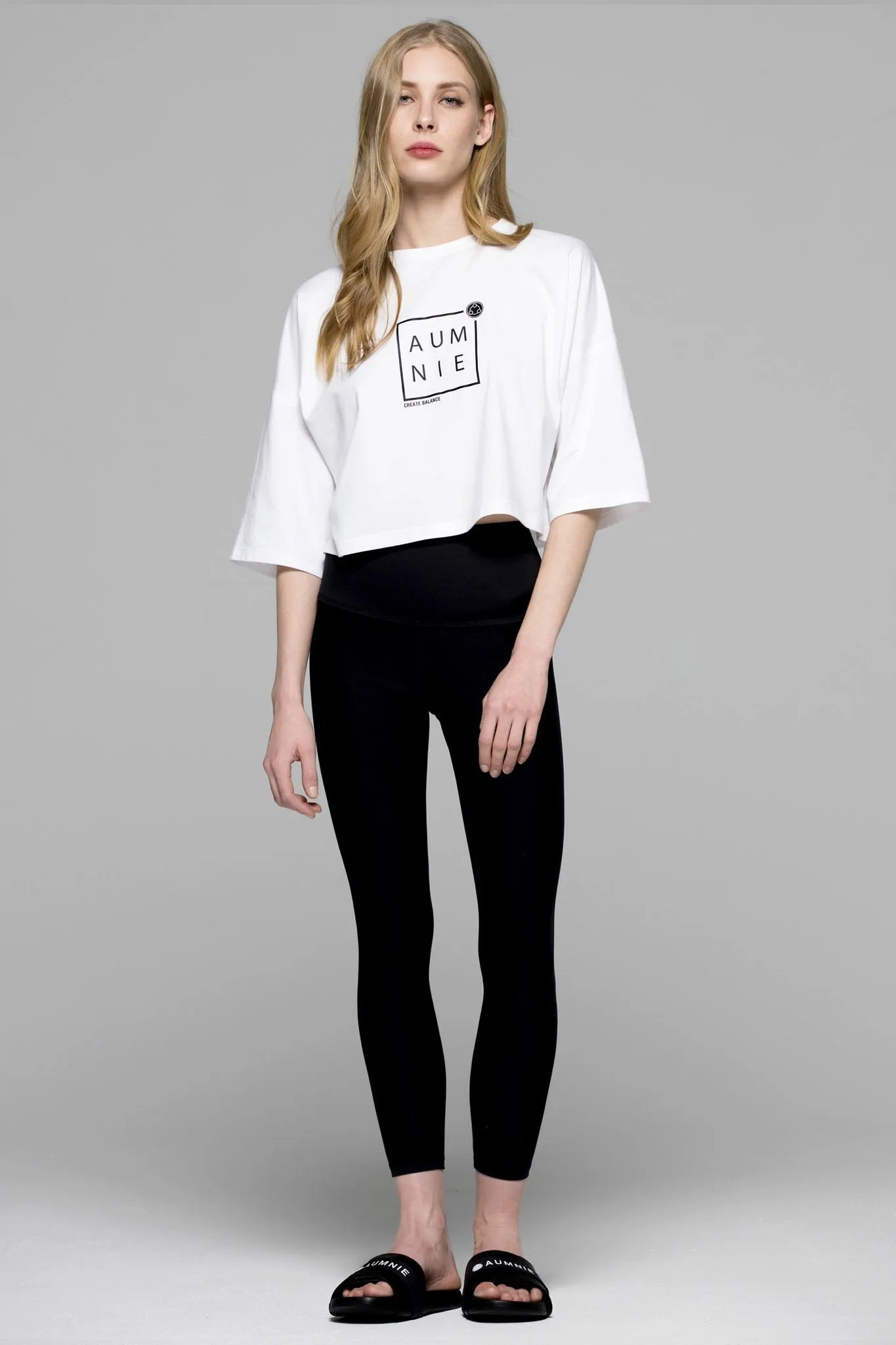 BOX LOGO OVERSIZED CROPPED TEE