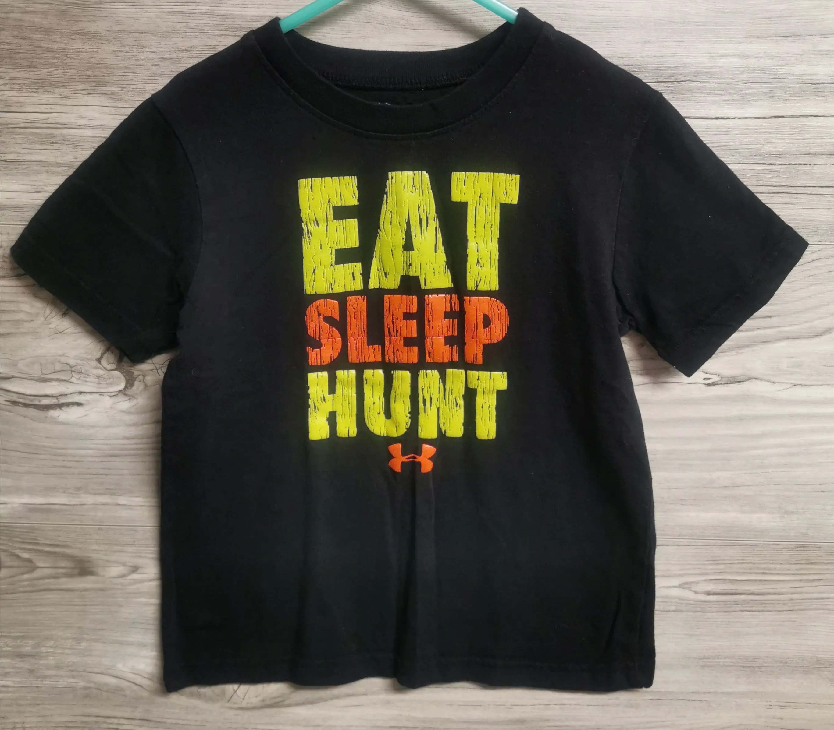 BOY SIZE 4 YEARS - UNDER ARMOUR, Heat Gear T-shirt EUC B49