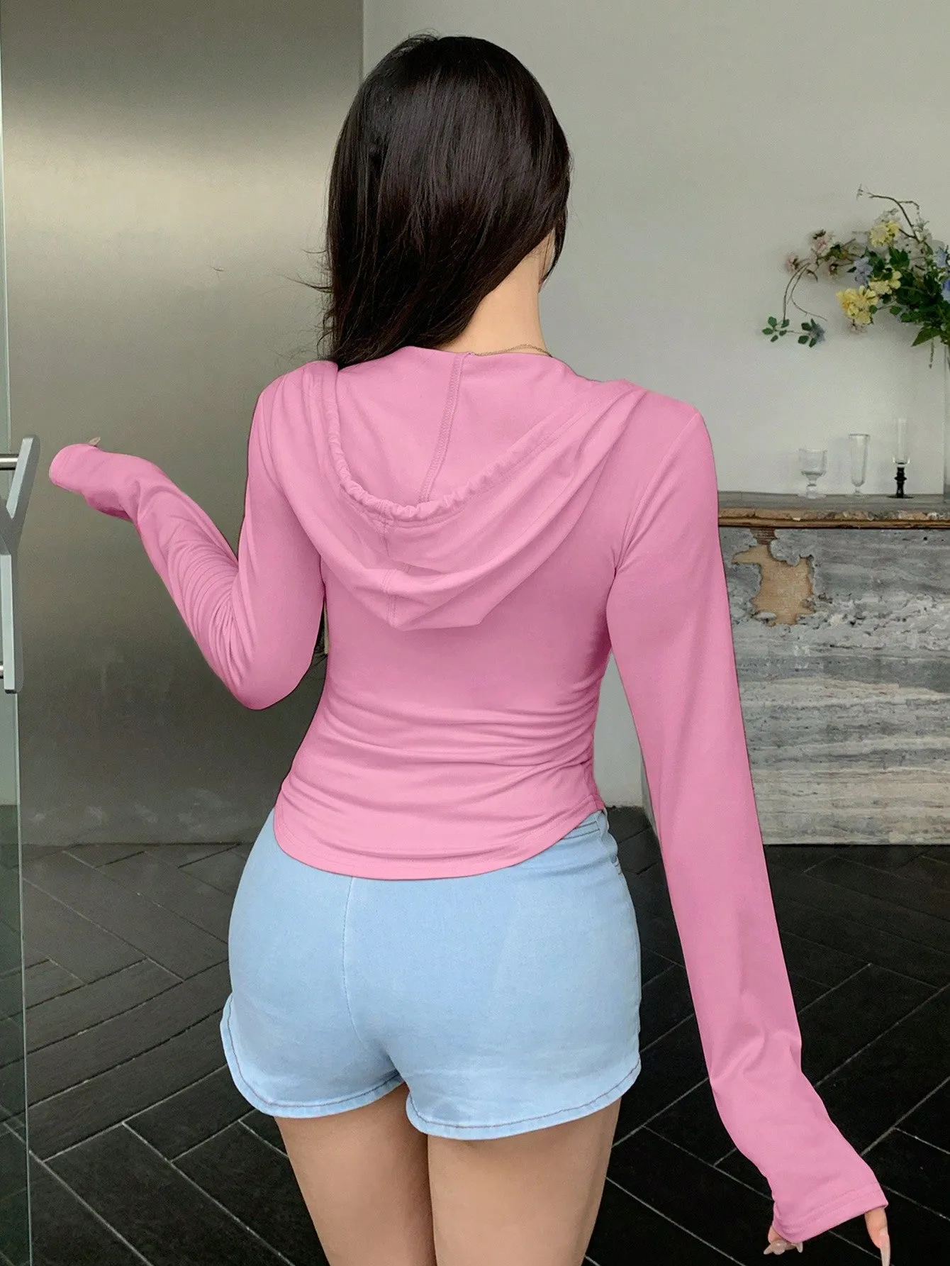 Camiseta con capucha y cremallera para mujer en Cherry Vibes