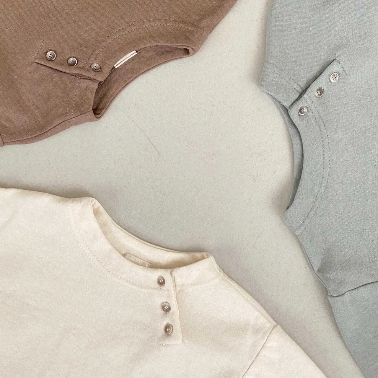 Charlie Baby Button Tee | Mocha