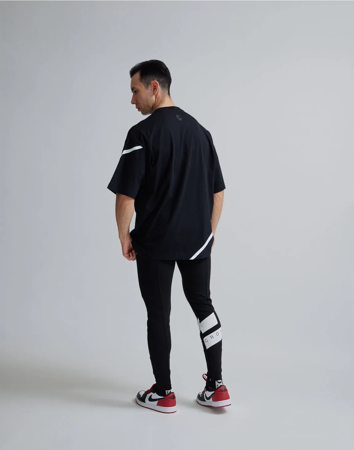 CRONOS GEOMETRIC LOGO OVERSAIZE T-SHIRTS【BLACK】