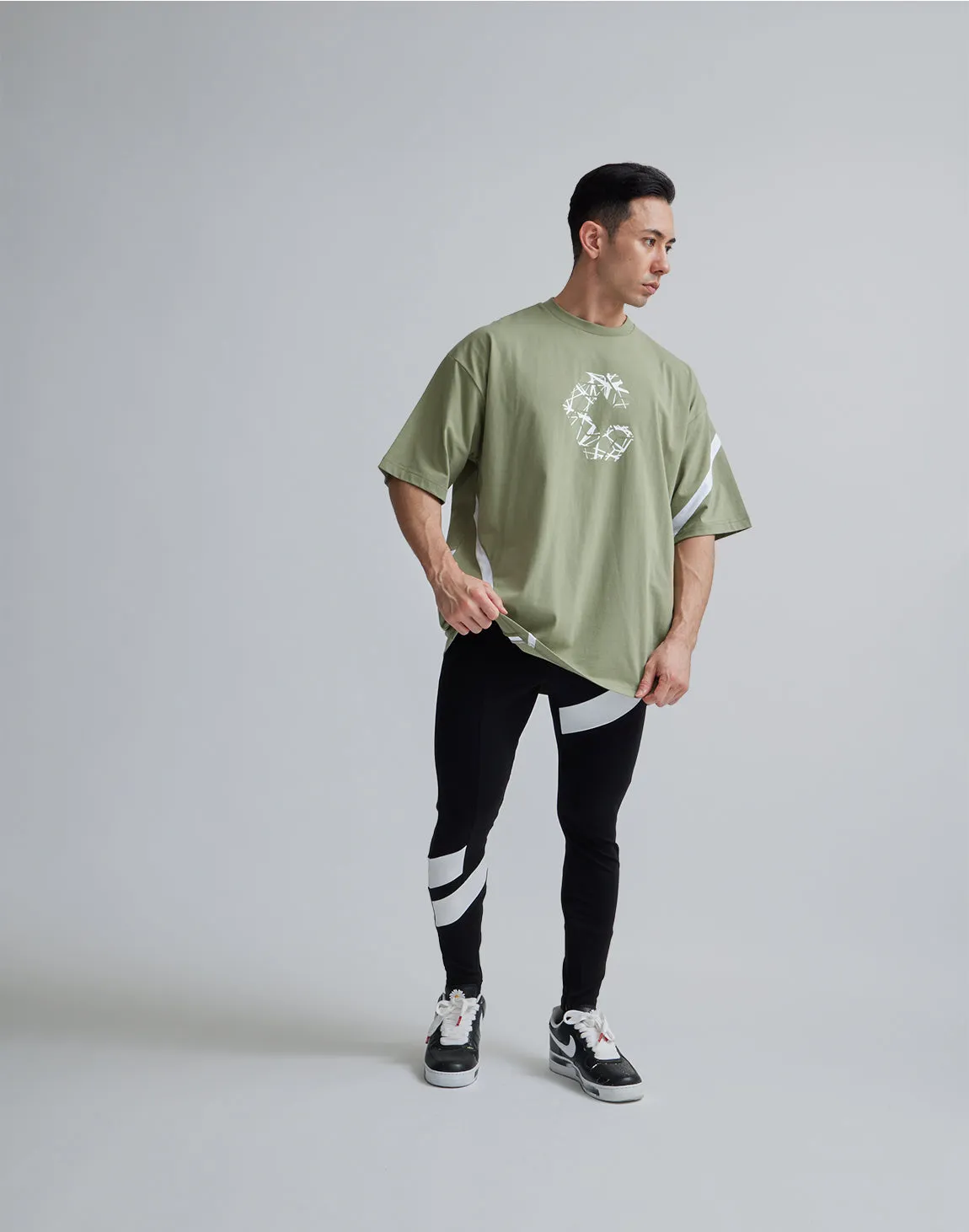 CRONOS GEOMETRIC LOGO OVERSAIZE T-SHIRTS【MOS.GREEN】