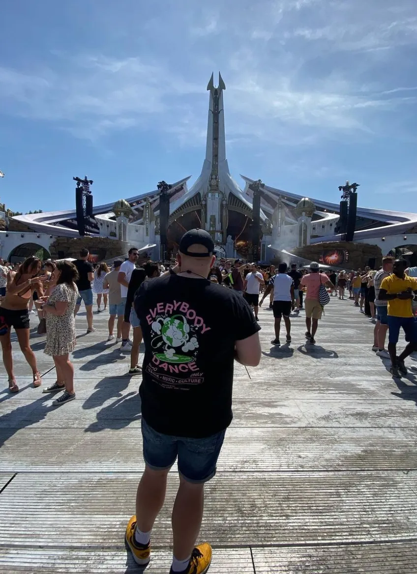DISCO ONLY 'Everybody Dance' Tee