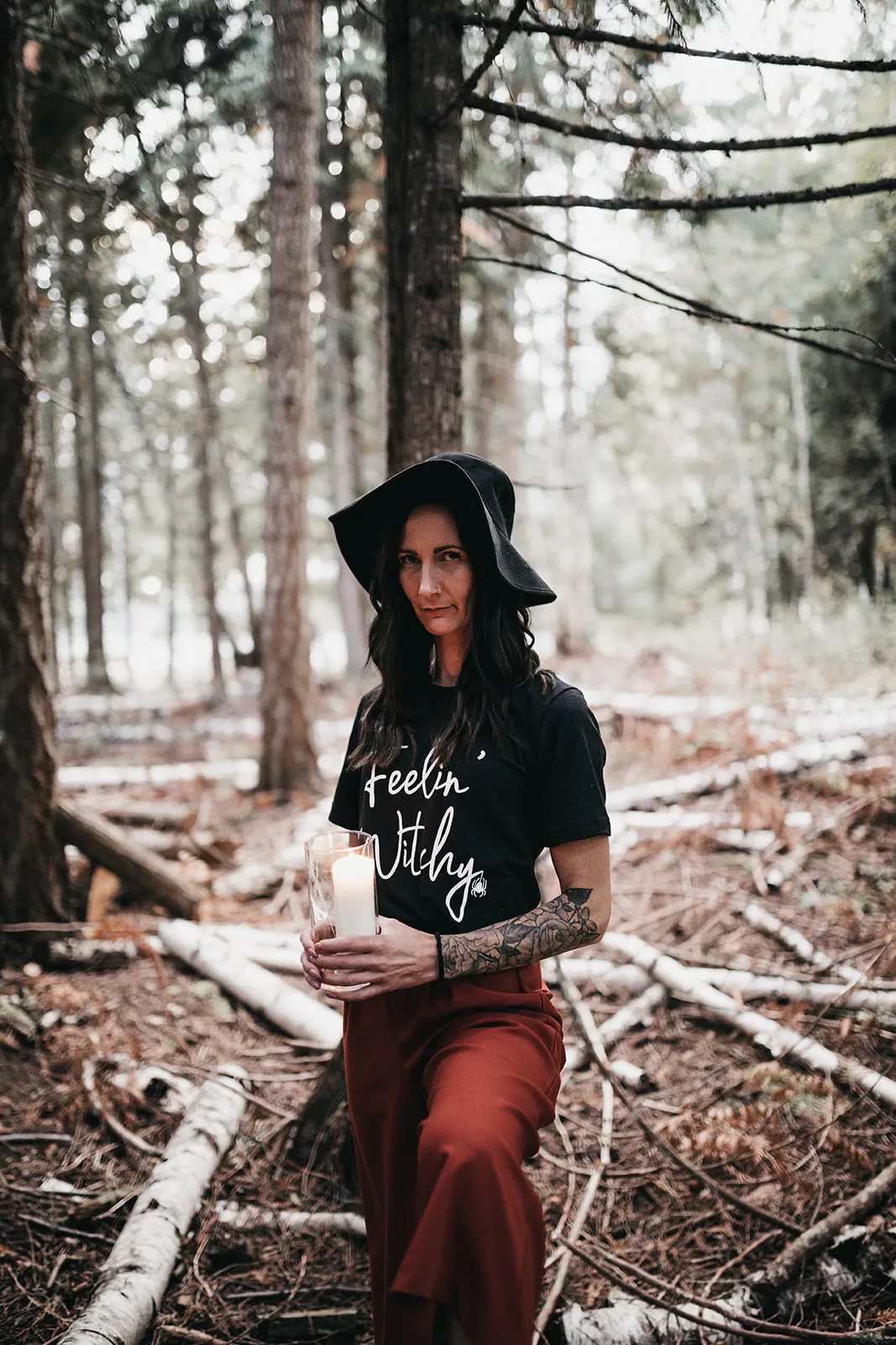 Feelin' Witchy Tee - Black