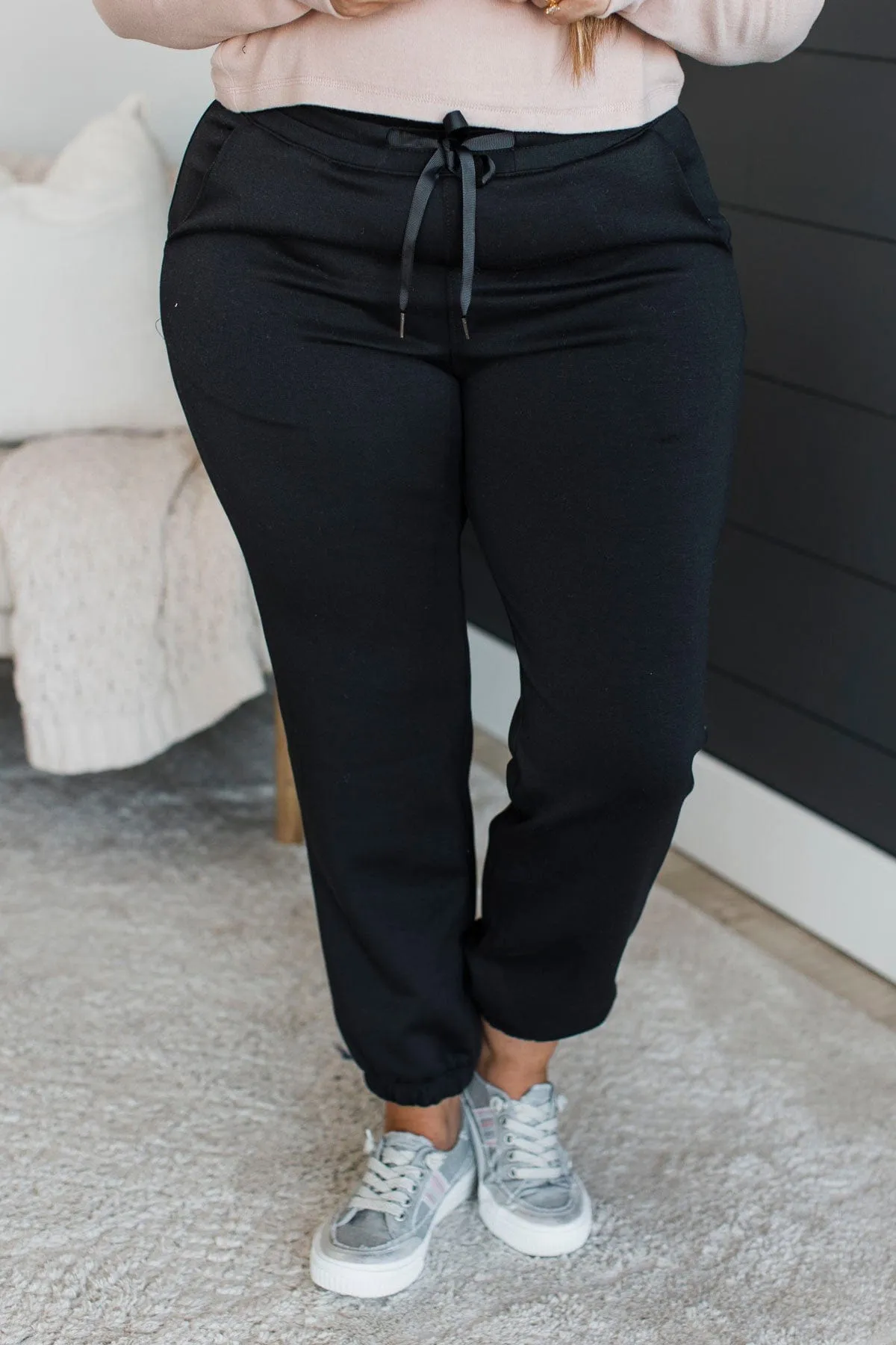 Life Of Leisure Drawstring Joggers- Black