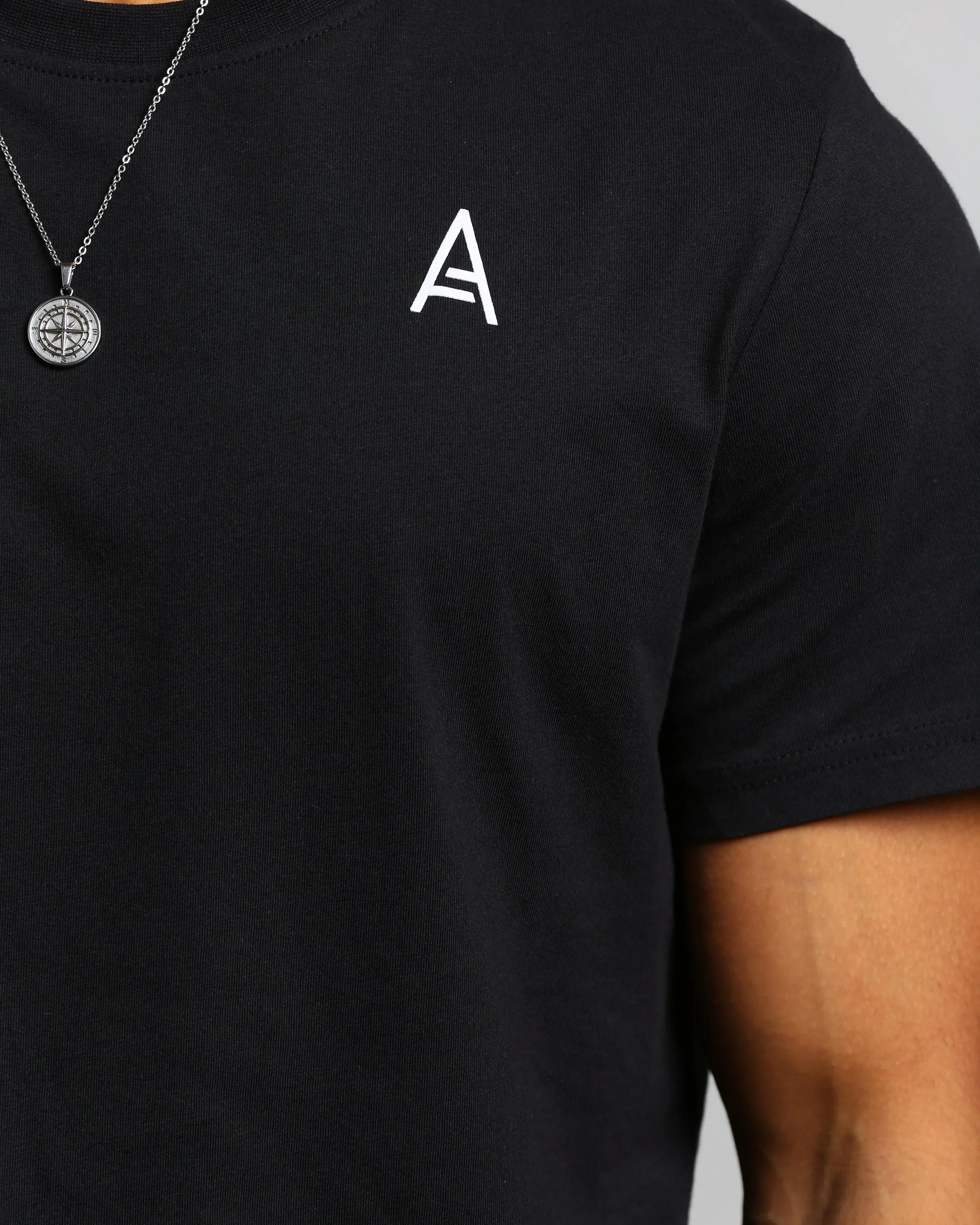 Men's Logo T-Shirt - Black (Mark)