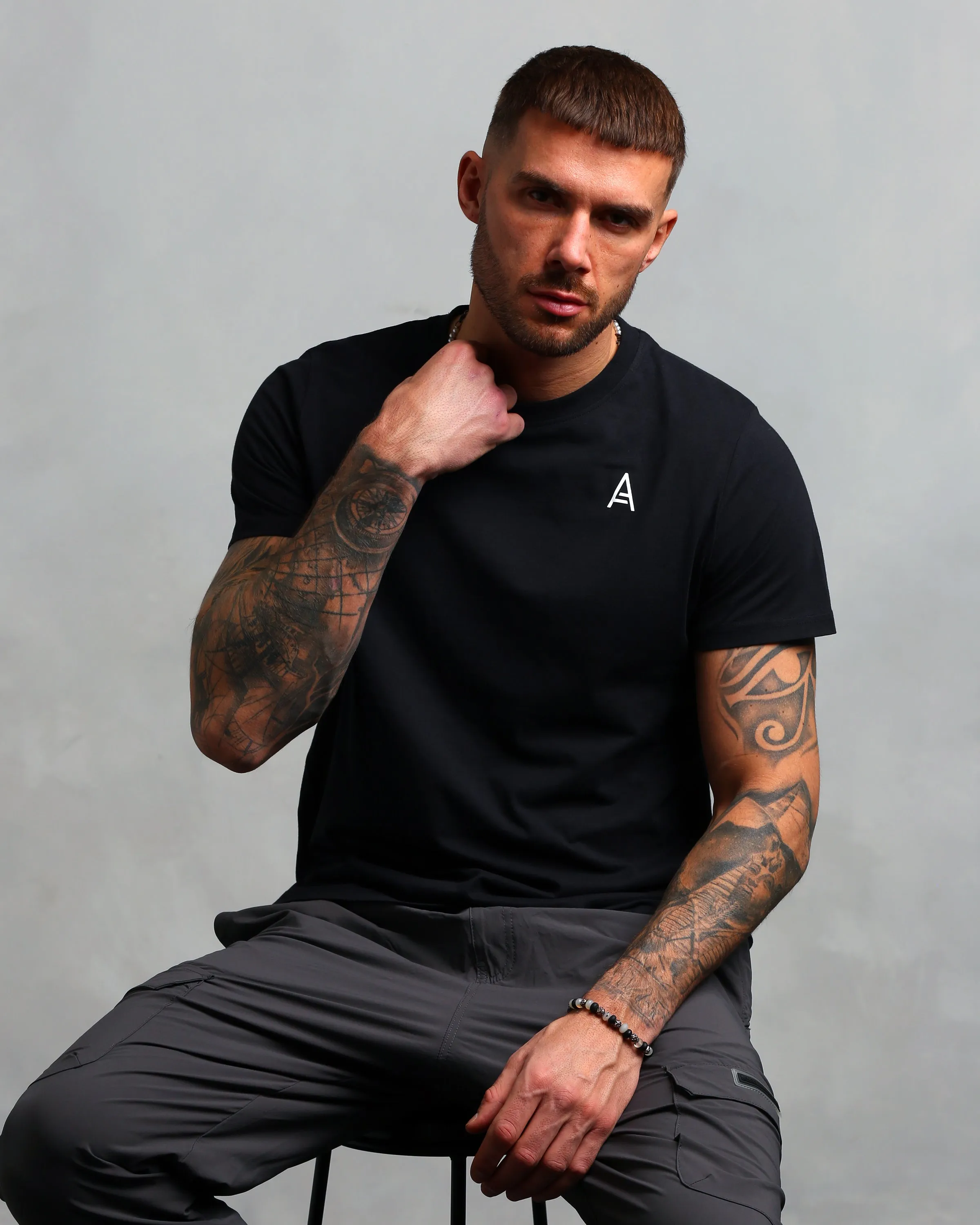 Men's Logo T-Shirt - Black (Mark)