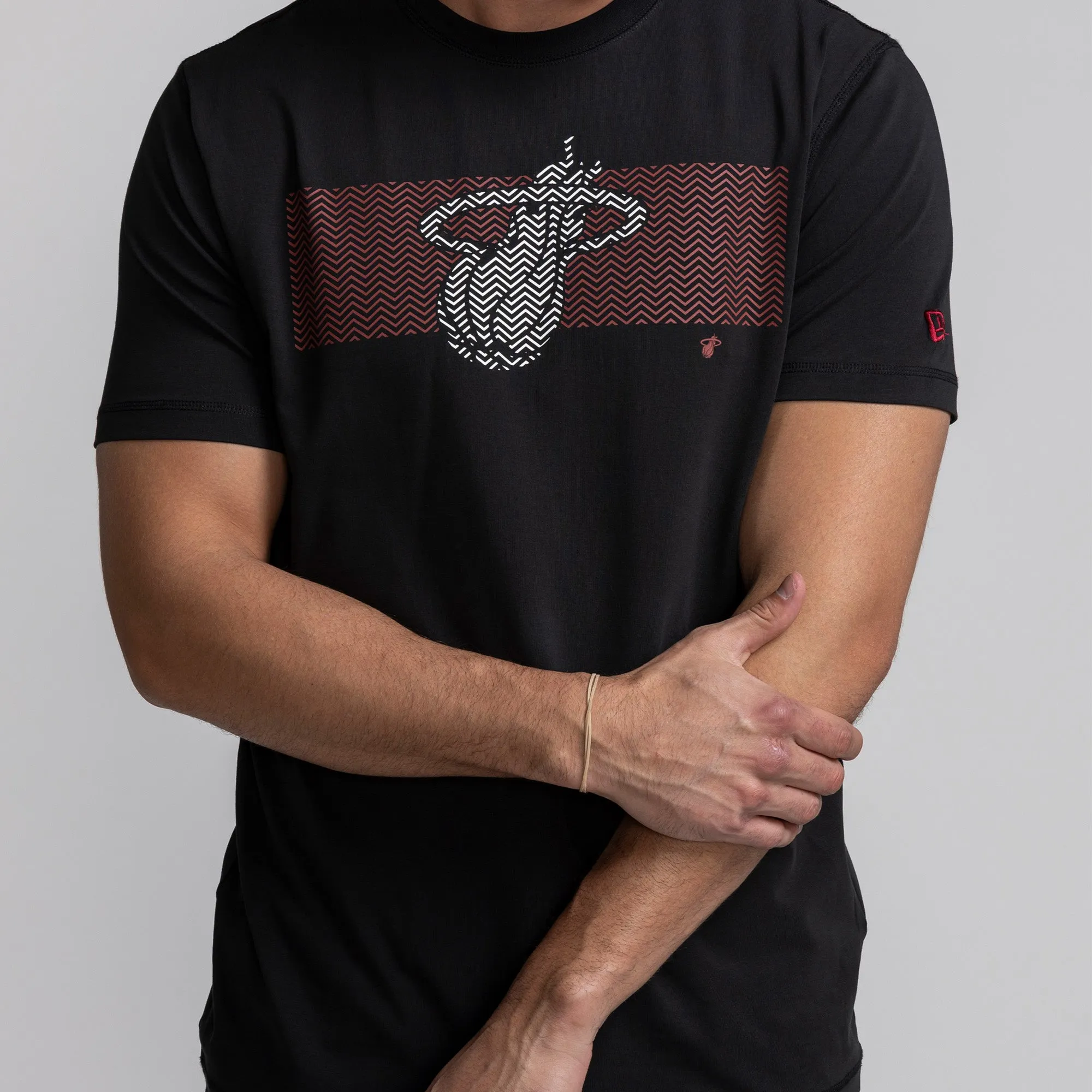 New Era Miami HEAT Stripe Logo Tee