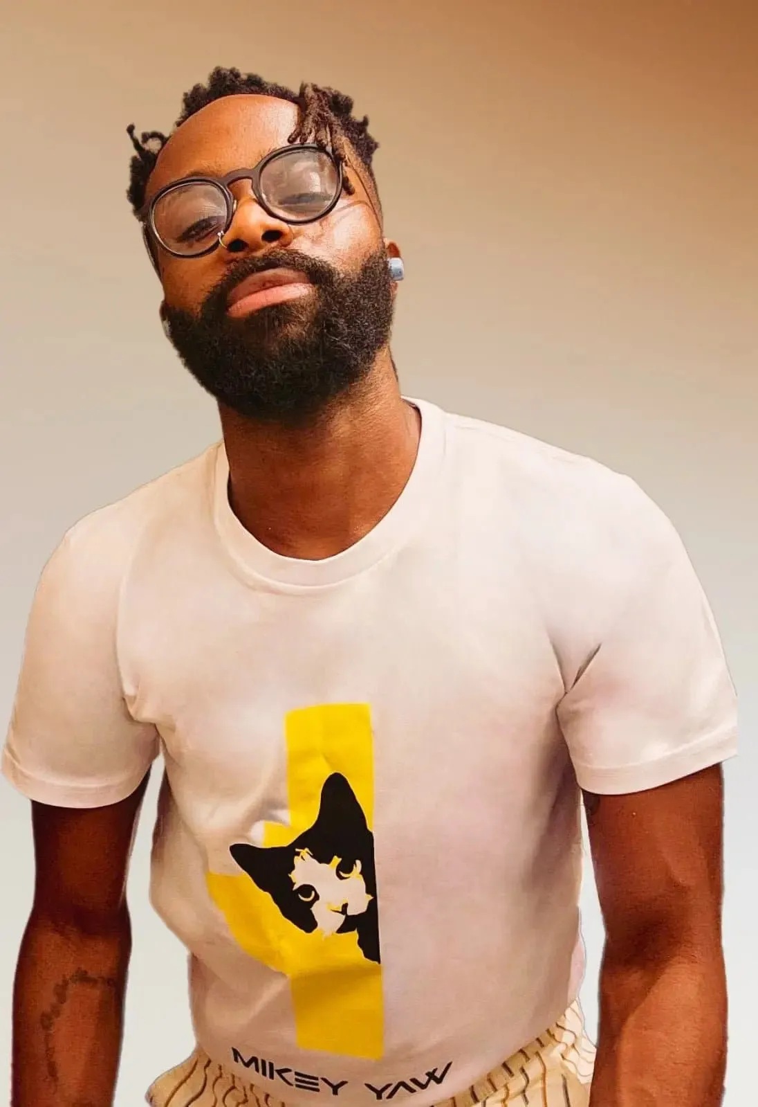 Sneaky Kitty Short Sleeve Staple T-Shirt
