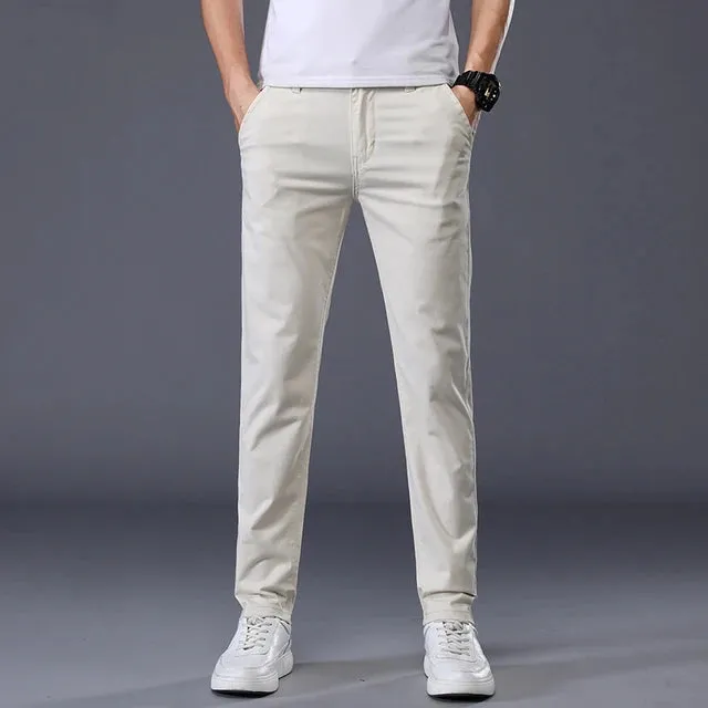 Sommerliche Farbvielfalt: Entdecke unsere Classic Solid Color Sommerhosen für Herren!