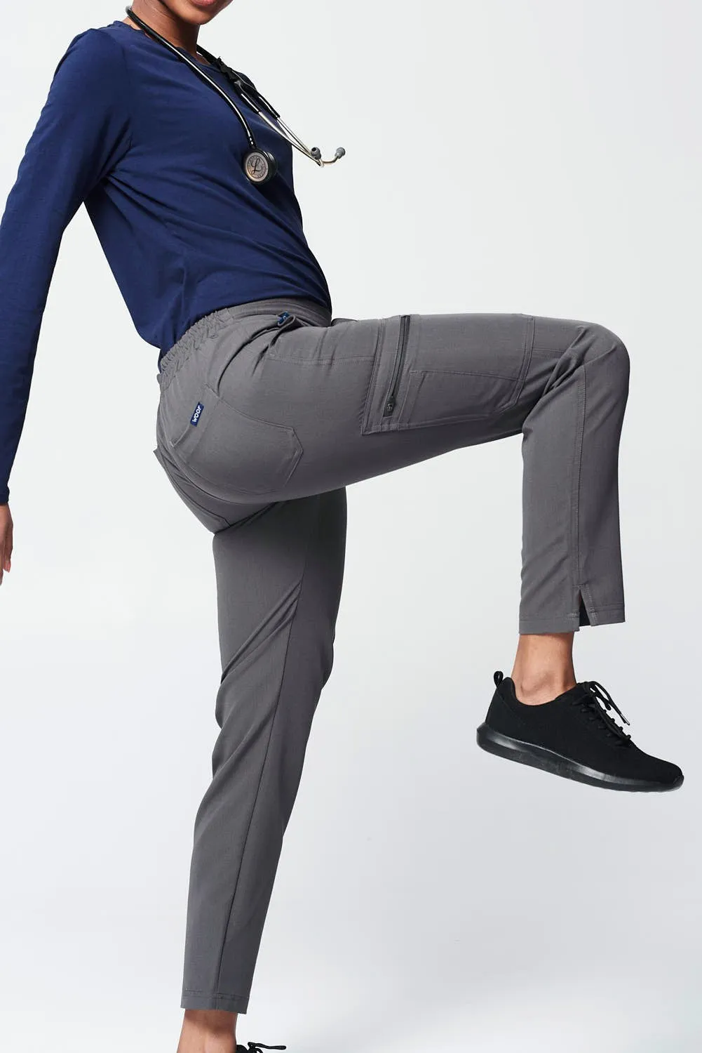 Women's Skinny 11-Pocket Scrub Pants