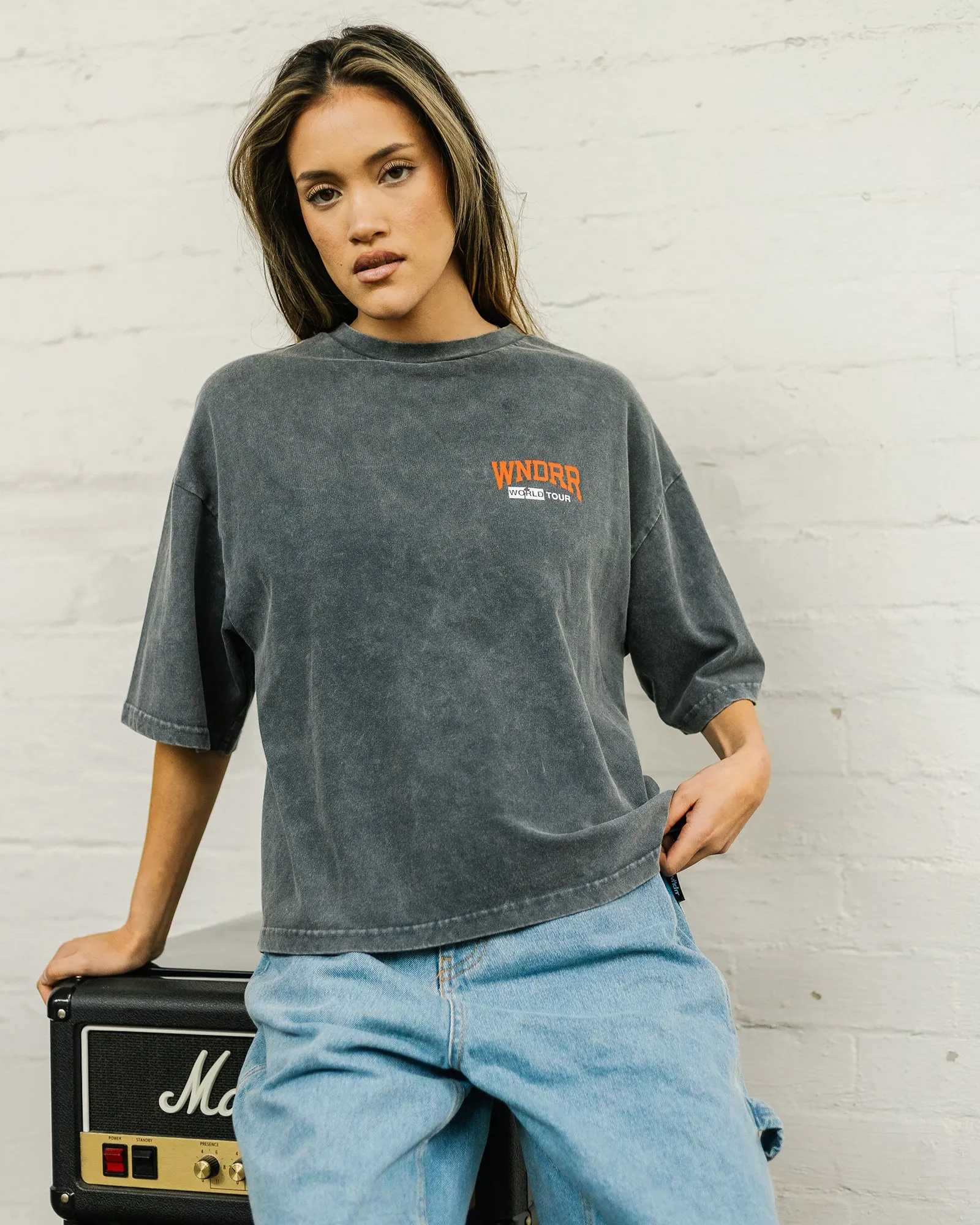 WOMENS WORLD TOUR CROPPED FIT TEE - WASHED GREY
