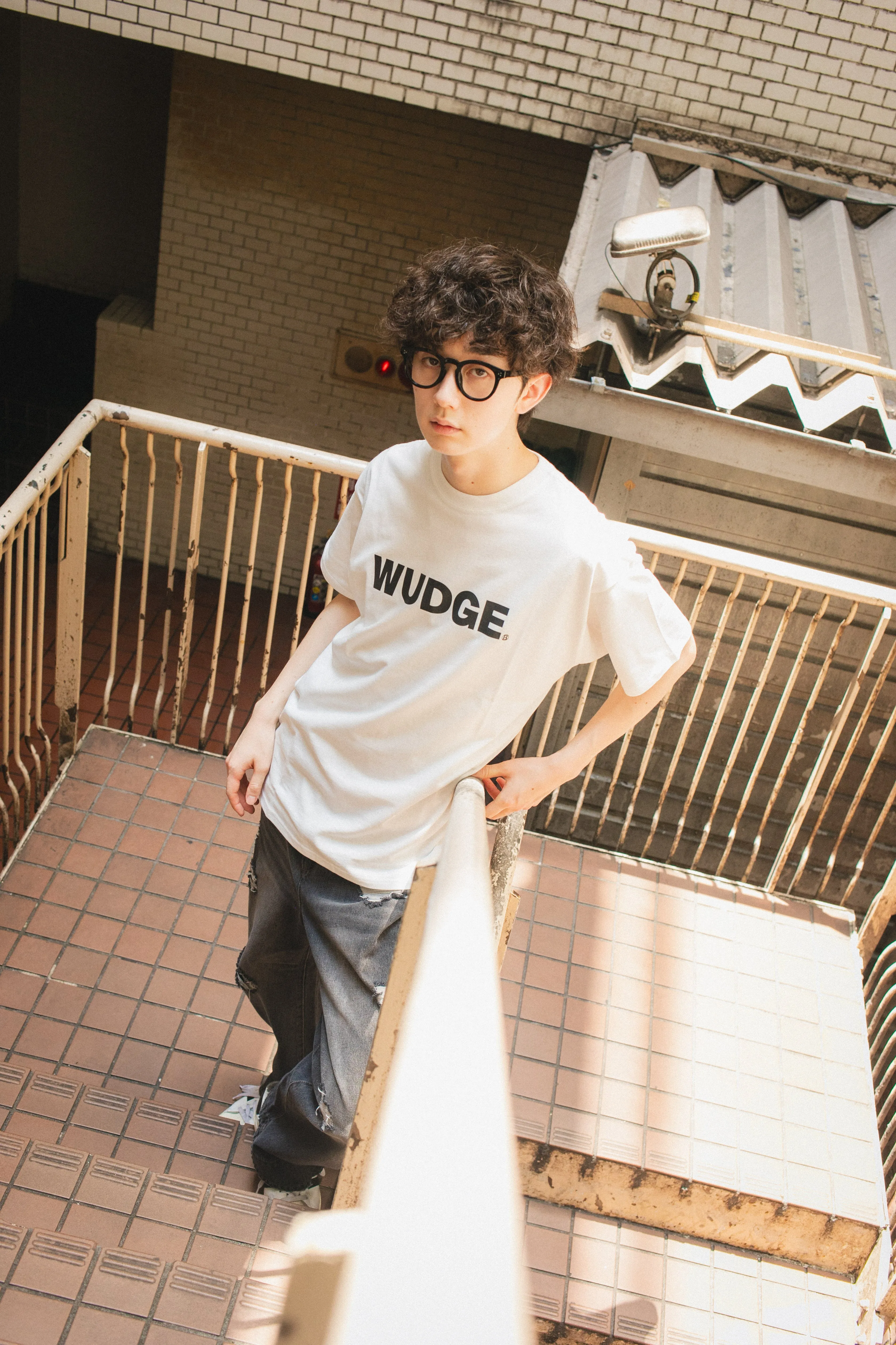 wudge B logo t-shirts